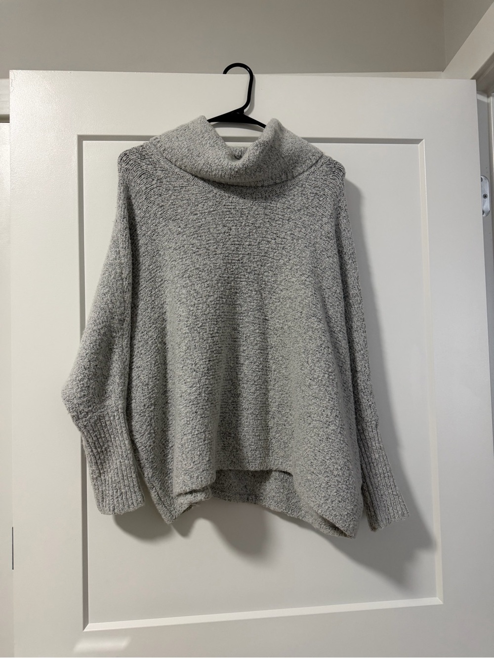 Jessica Simpson Light Gray Cowl Neck Sweater